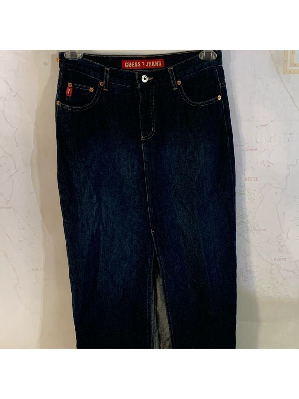 Guess - Picture 6 of 8